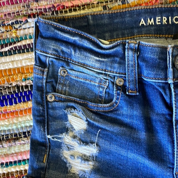 American Eagle Distressed MIDI Denim Shorts- #1812 - Picture 3 of 13